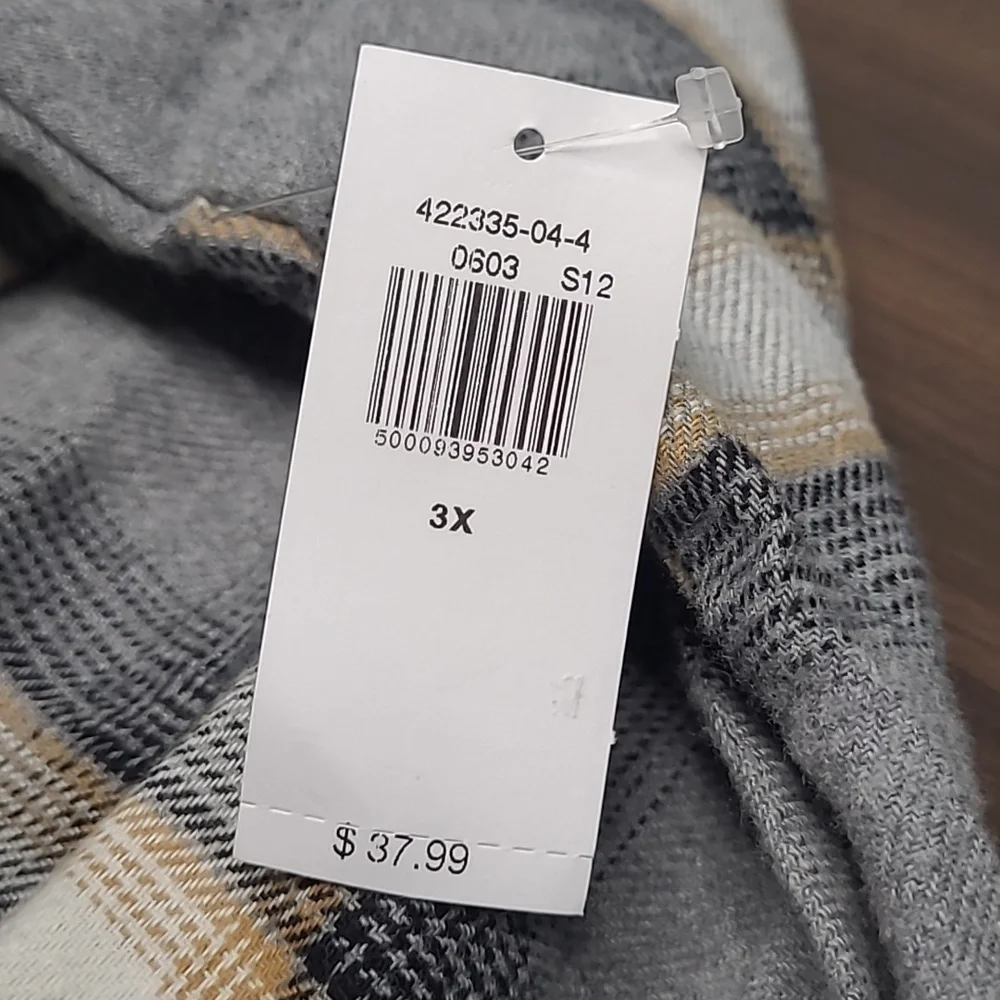 Old Navy Grey Plaid Button Down Boyfriend Shirt - Picture 8 of 8